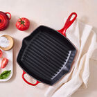 Le Creuset Cast Iron Signature Square Skillet Grill 26cm CeriseCerise image number 5